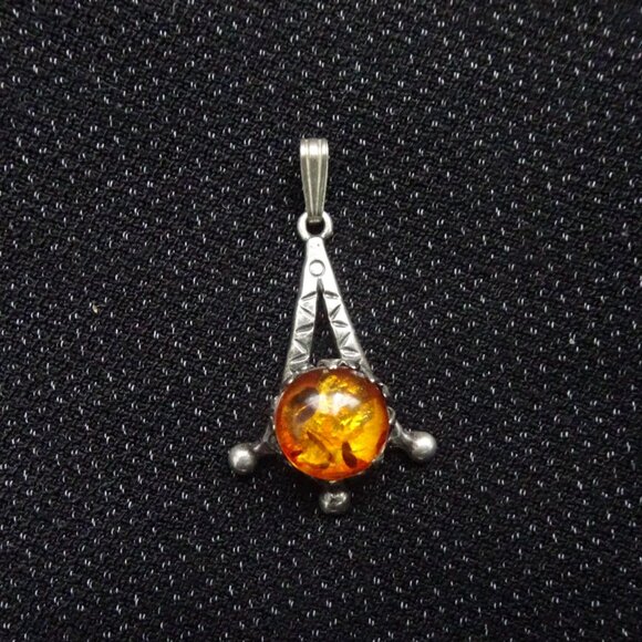 Sterling Silver Pendant with Baltic Amber - Picture 2 of 5